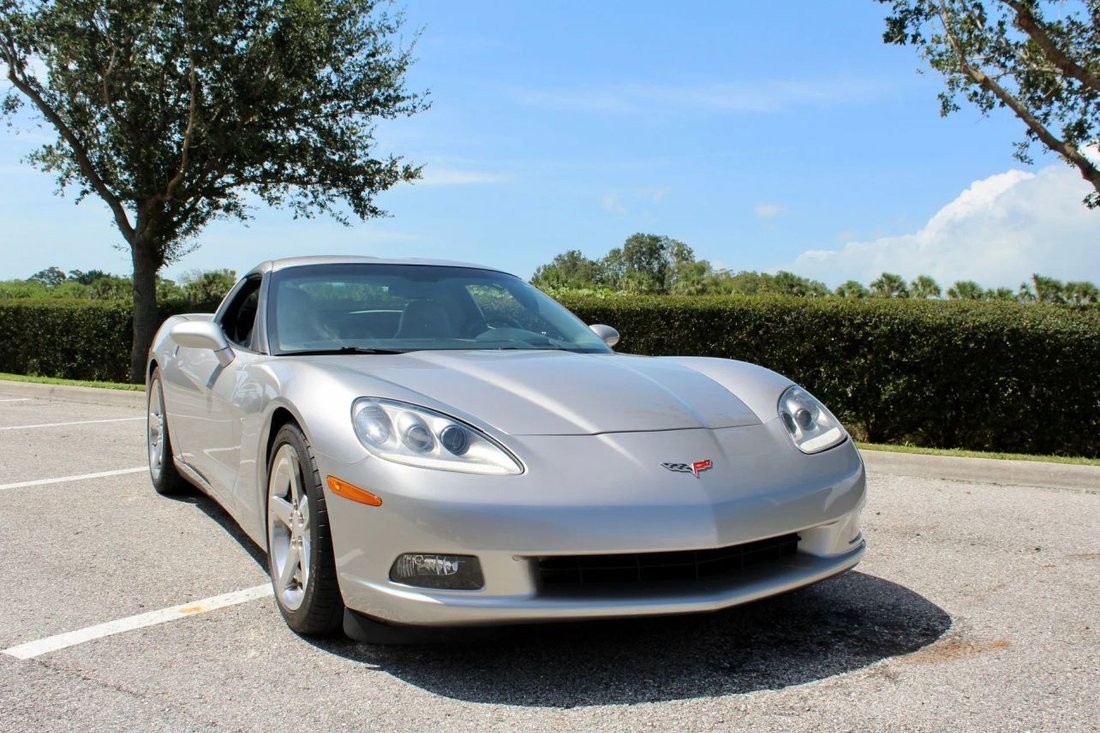 Coupe in Sarasota, FL, United States 5 - 18568157
