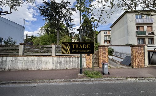 House in Thiers, Le Raincy, France 1