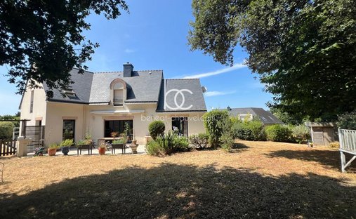 House in Sarzeau, Brittany, France 1