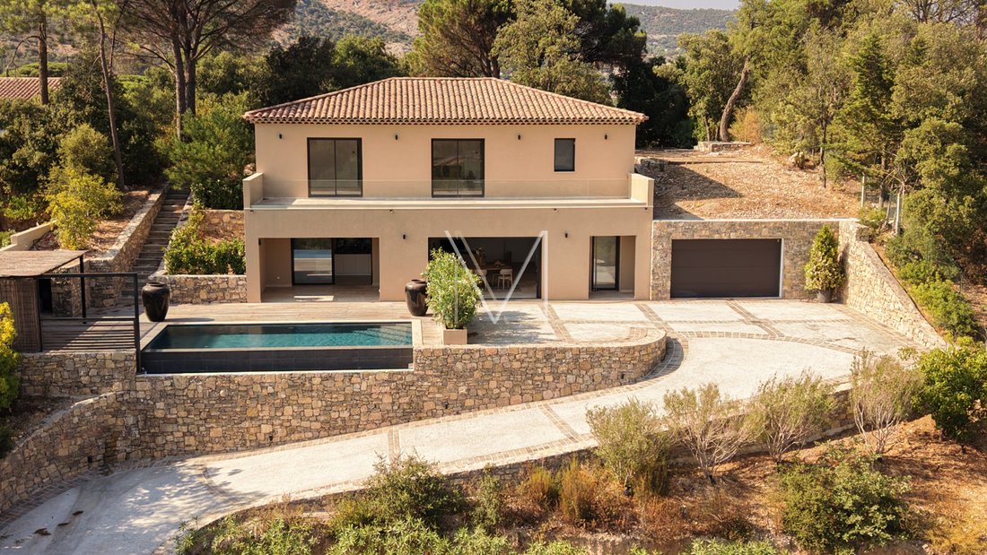 Villa in Le Plan-de-la-Tour, Provence-Alpes-Côte d'Azur, France 2 - 17334106