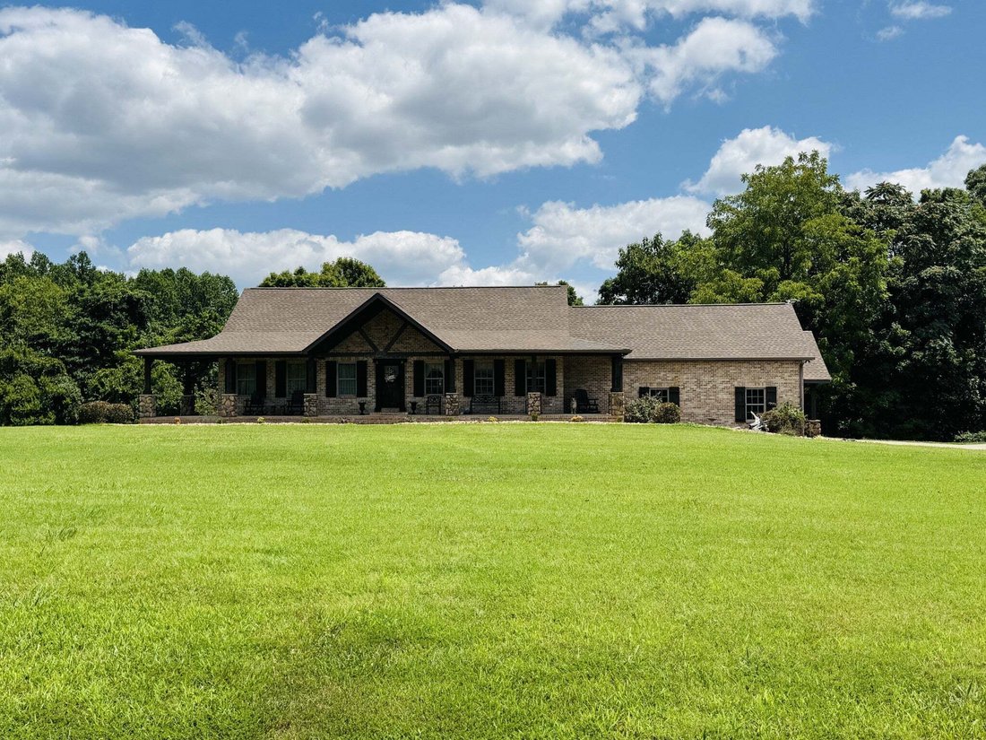 House in Lafayette, Tennessee, United States 1 - 17282367