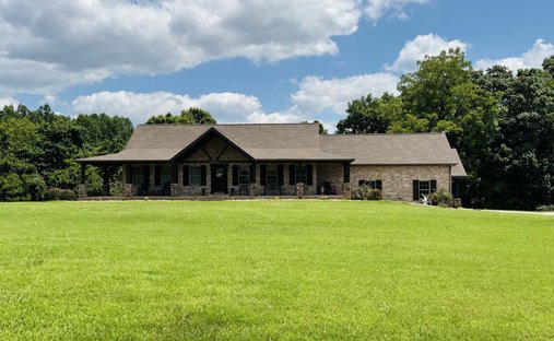 House in Lafayette, Tennessee, United States 1