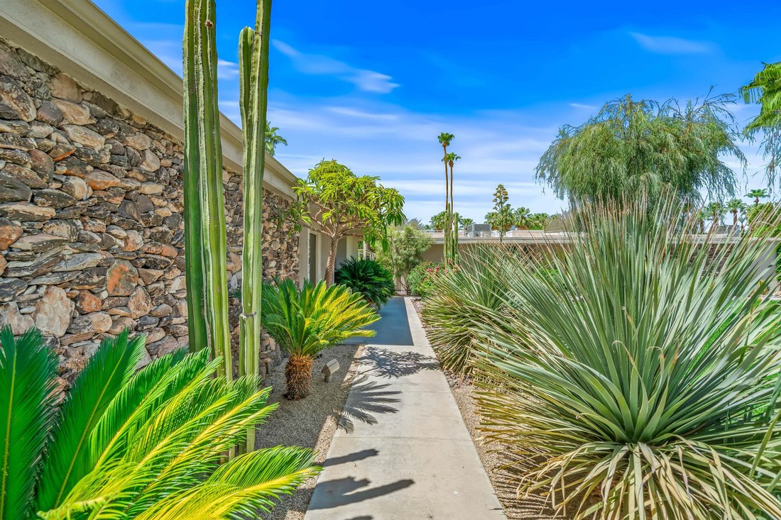 House in Rancho Mirage, California, United States 4 - 18570701