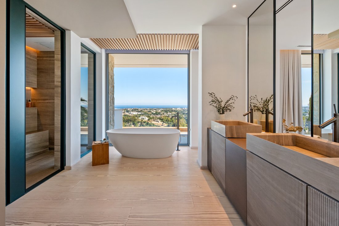 Villa in La Quinta, Benahavis, Andalusia 4 - 18567268