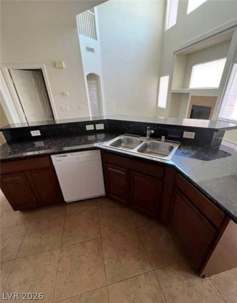 House in Las Vegas, Nevada, United States 4 - 18567073