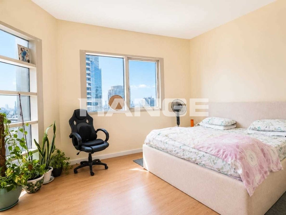Apartment in JLT / Jumeirah Lakes Towers, Dubai, United Arab Emirates 5 - 18573415