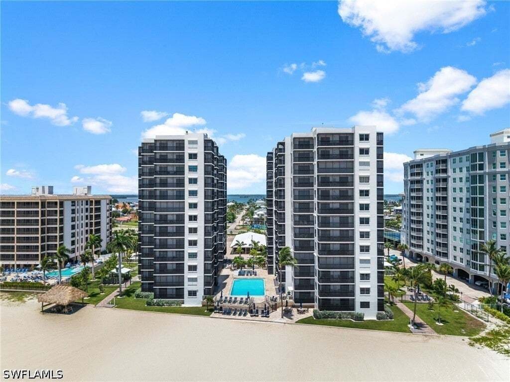Condo in Fort Myers Beach, Florida, United States 2 - 18566981