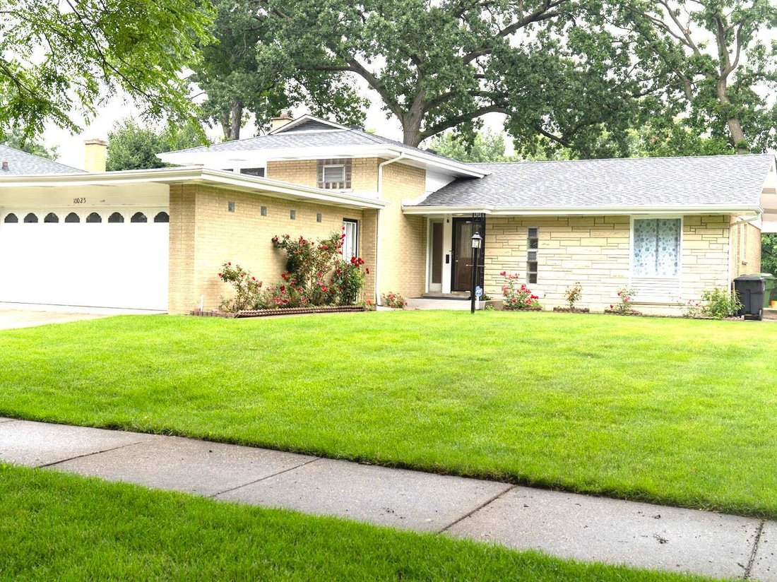 House in Skokie, Illinois, United States 1 - 18568701