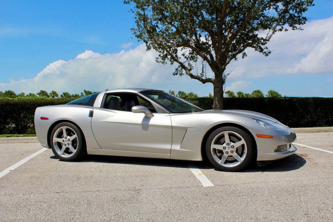 Coupe in Sarasota, FL, United States 3 - 18568157