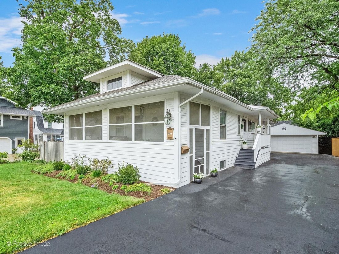 House in Wheaton, Illinois, United States 2 - 18567166