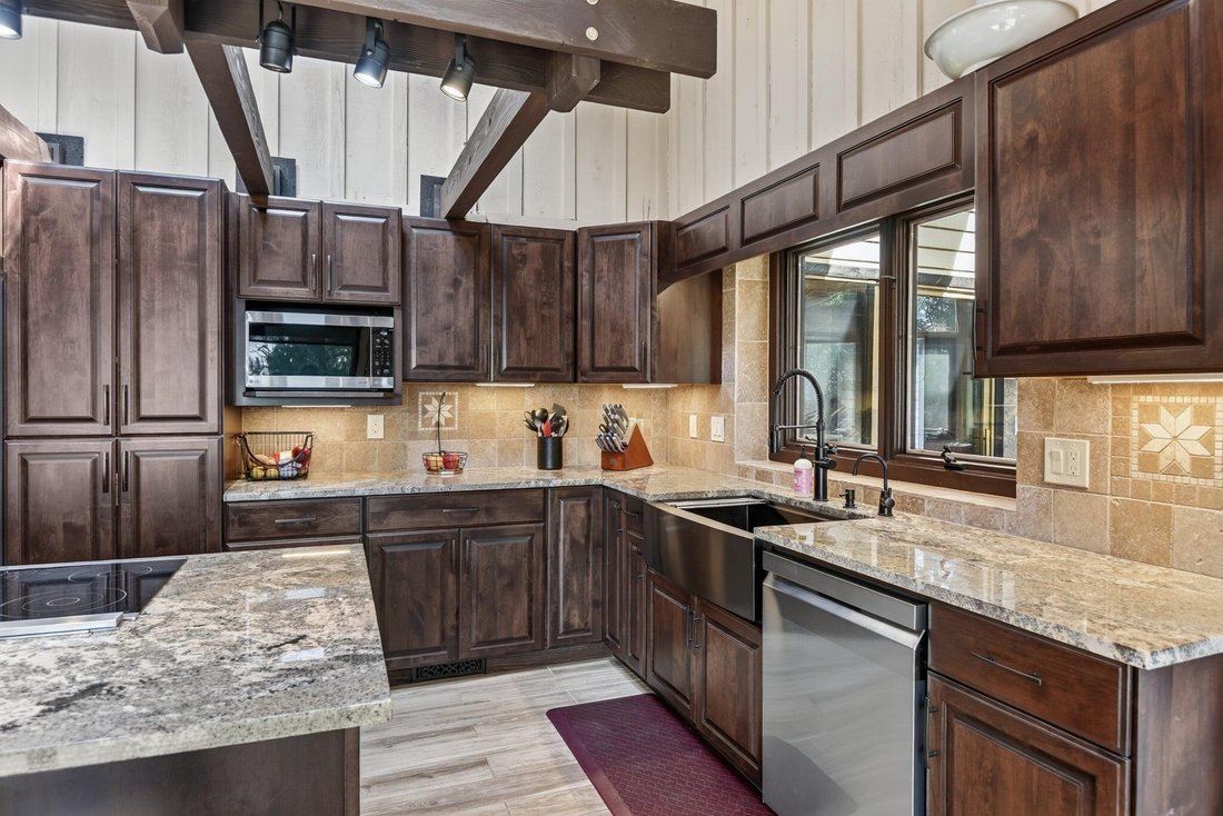 House in Spokane Valley, Washington, United States 4 - 18569077