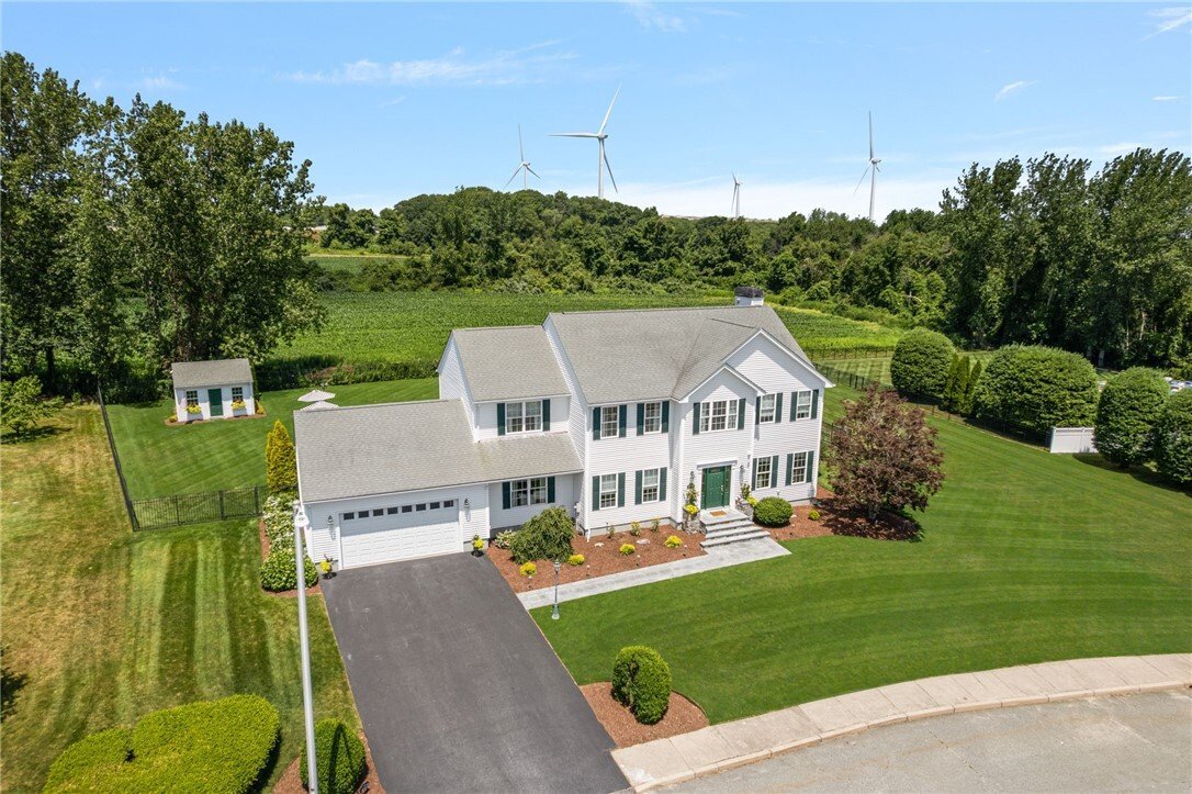 House in Cranston, Rhode Island, United States 4 - 18570700