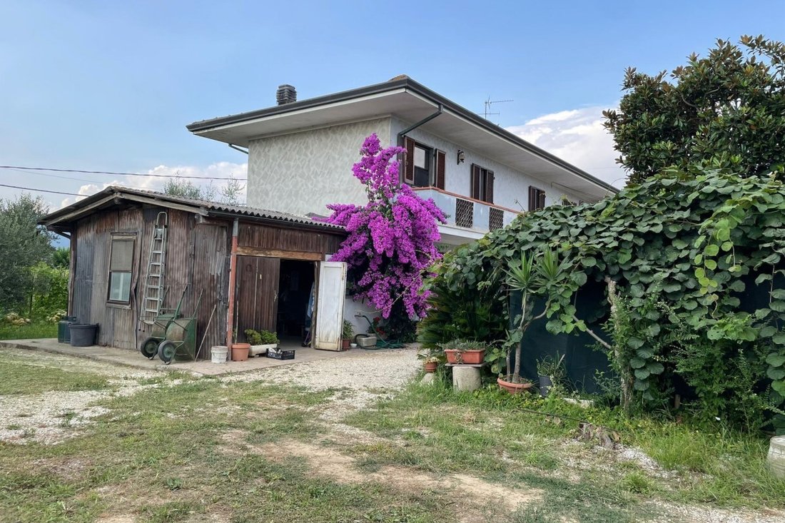 Country House in Pietrasanta, Tuscany, Italy 2 - 18568570