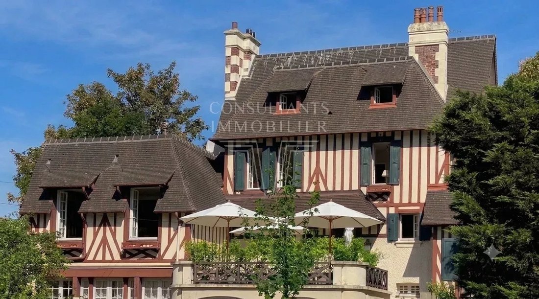 House in Deauville, Normandy, France 1 - 18571711