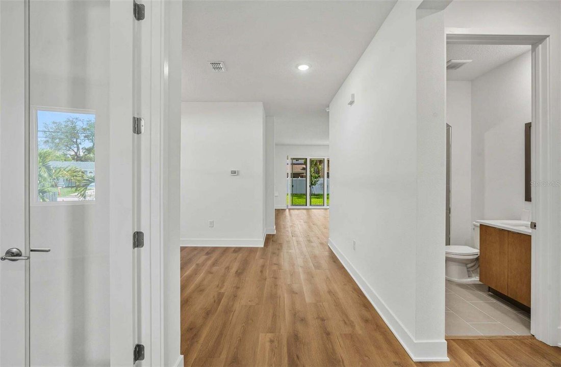 House in Tampa, Florida, United States 3 - 17802417