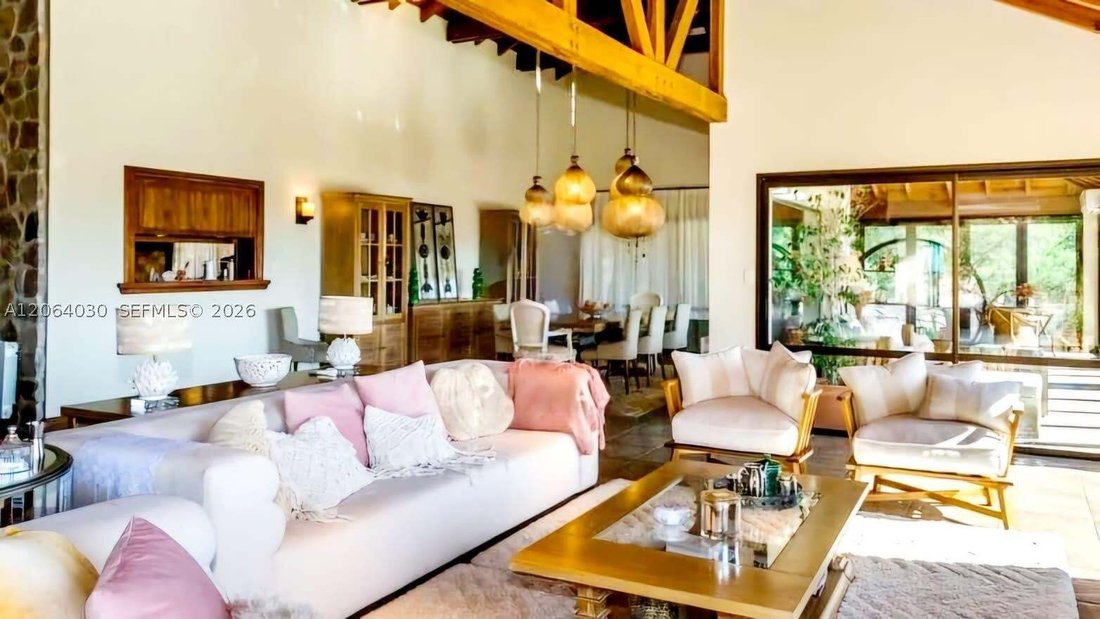 House in Argentina 2 - 18573486