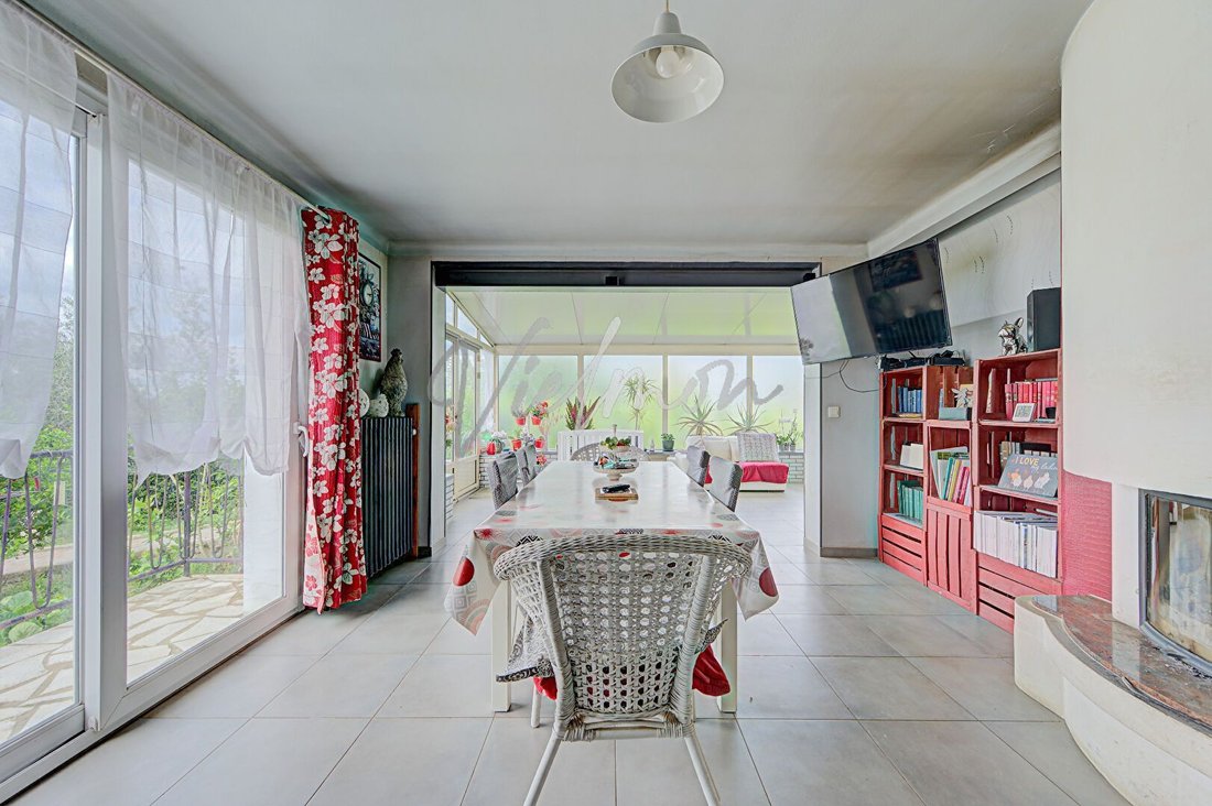 House in Poissy, Ile-de-France, France 2 - 18567508