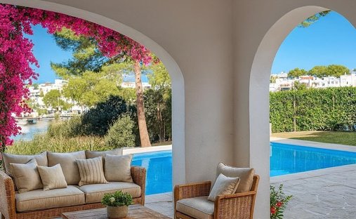 Chalet in Cala d'Or, Santanyi, Balearic Islands 1