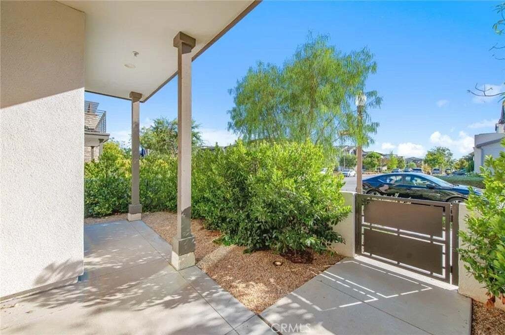 Condo in Irvine, California, United States 3 - 18250537