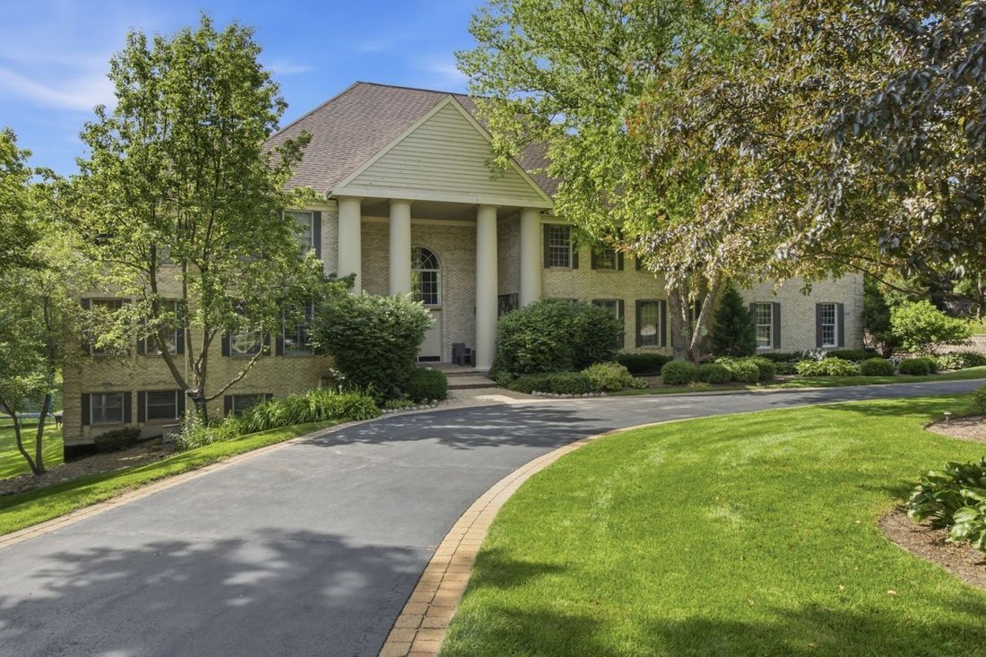 House in Crystal Lake, Illinois, United States 2 - 18570054