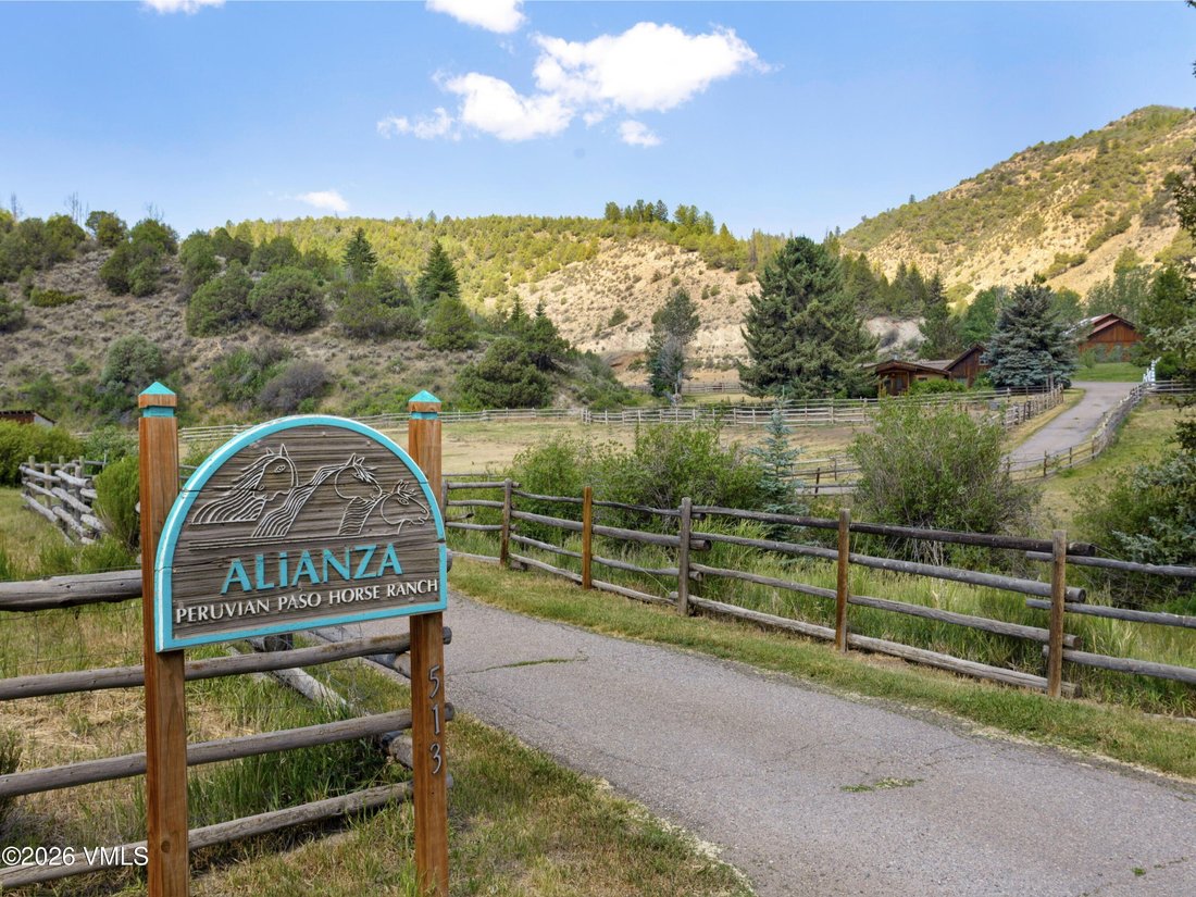 Farm Ranch in Edwards, Colorado, United States 1 - 18570315