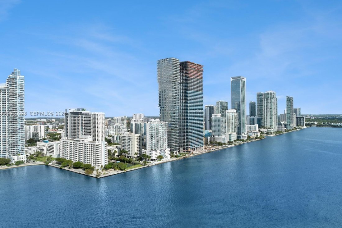 Condo in Miami, Florida, United States 4 - 18569463