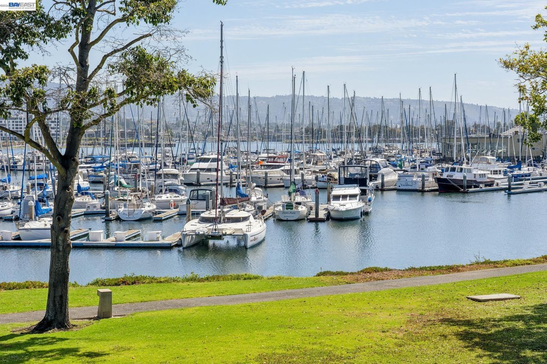 Condo in Alameda, California, United States 1 - 18573237