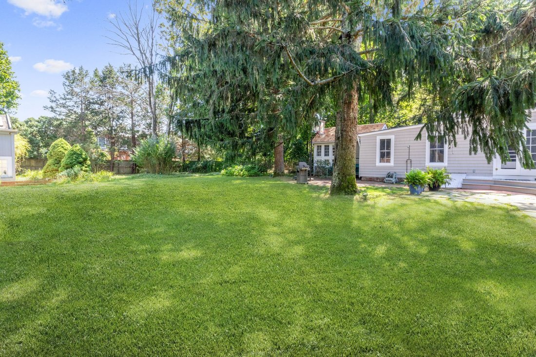 Sag Harbor, New York, United States 2 - 18572232