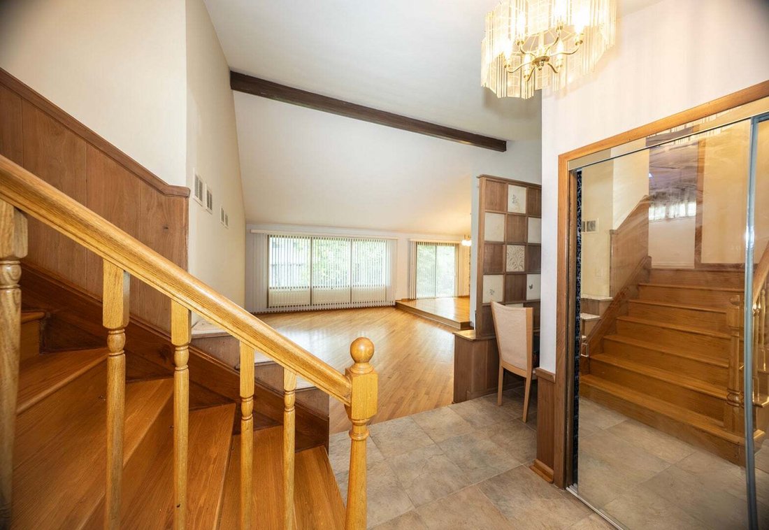 House in Skokie, Illinois, United States 4 - 18568701