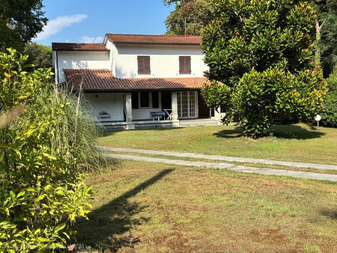 Villa in Center, Aulla, Tuscany 1 - 15908077