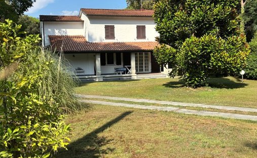 Villa in Center, Aulla, Tuscany 1