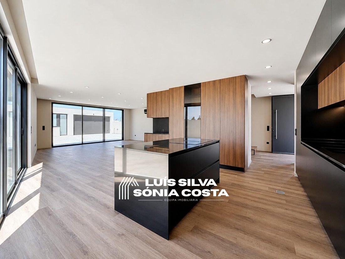 Villa in Maceda, Aveiro District, Portugal 1 - 17007525