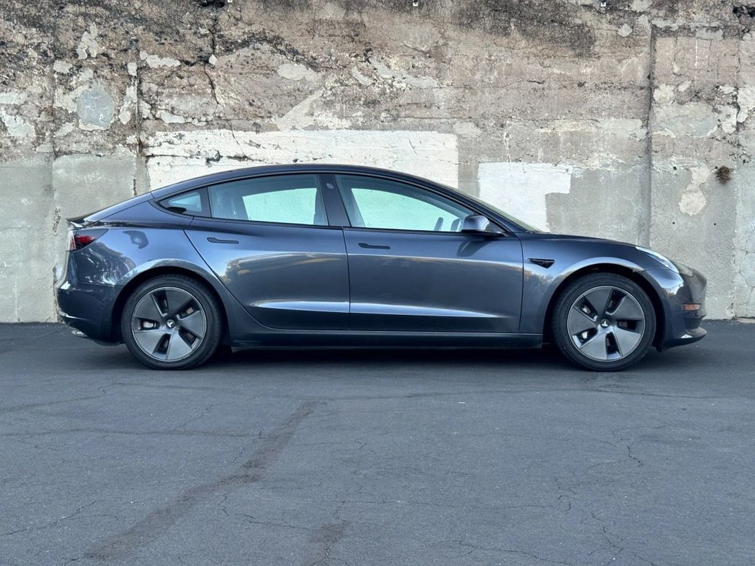Sedan in Roseville, CA, United States 4 - 18571155