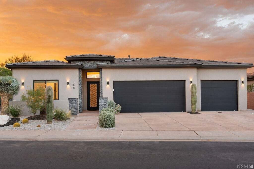House in Ivins, Utah, United States 2 - 18570711