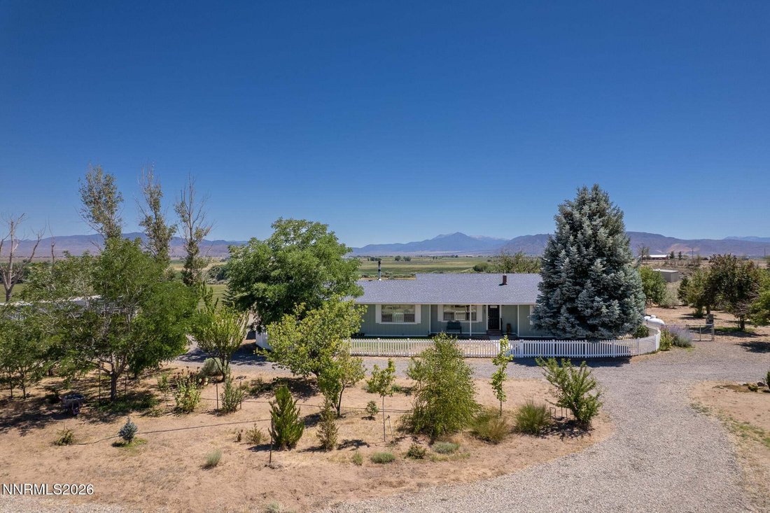 House in Smith Valley, Nevada, United States 4 - 18568749