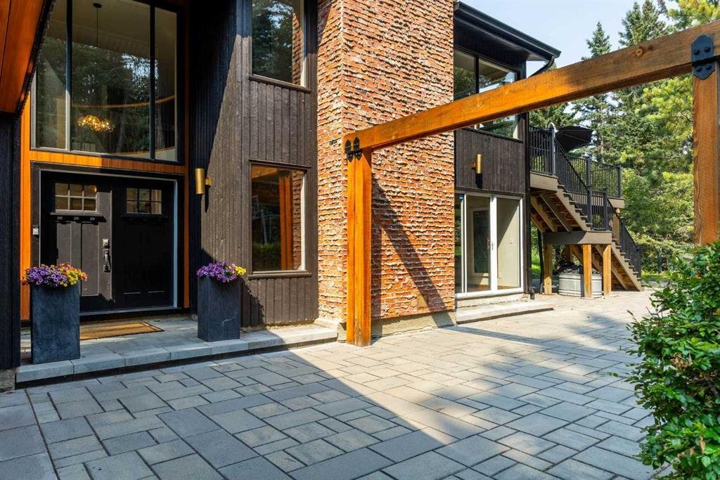 House in Calgary, Alberta, Canada 3 - 18570087