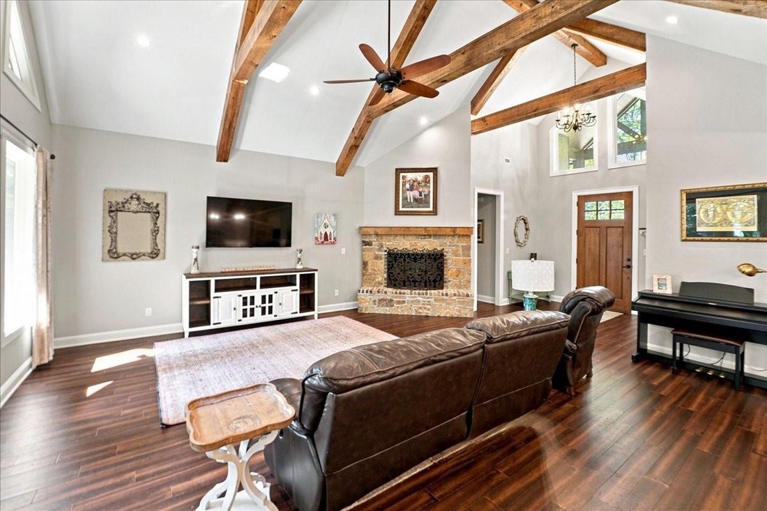 House in Hideaway, Texas, United States 4 - 18570629