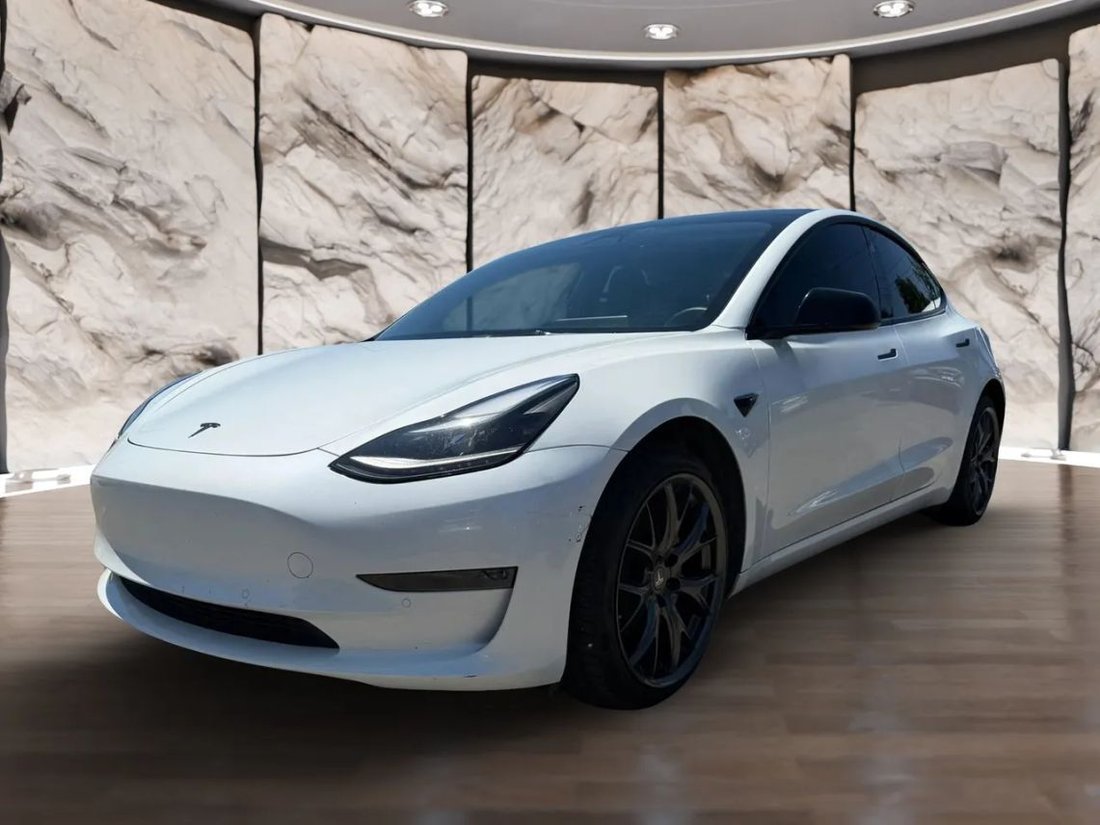 Sedan in Ontario, CA, United States 1 - 18572336