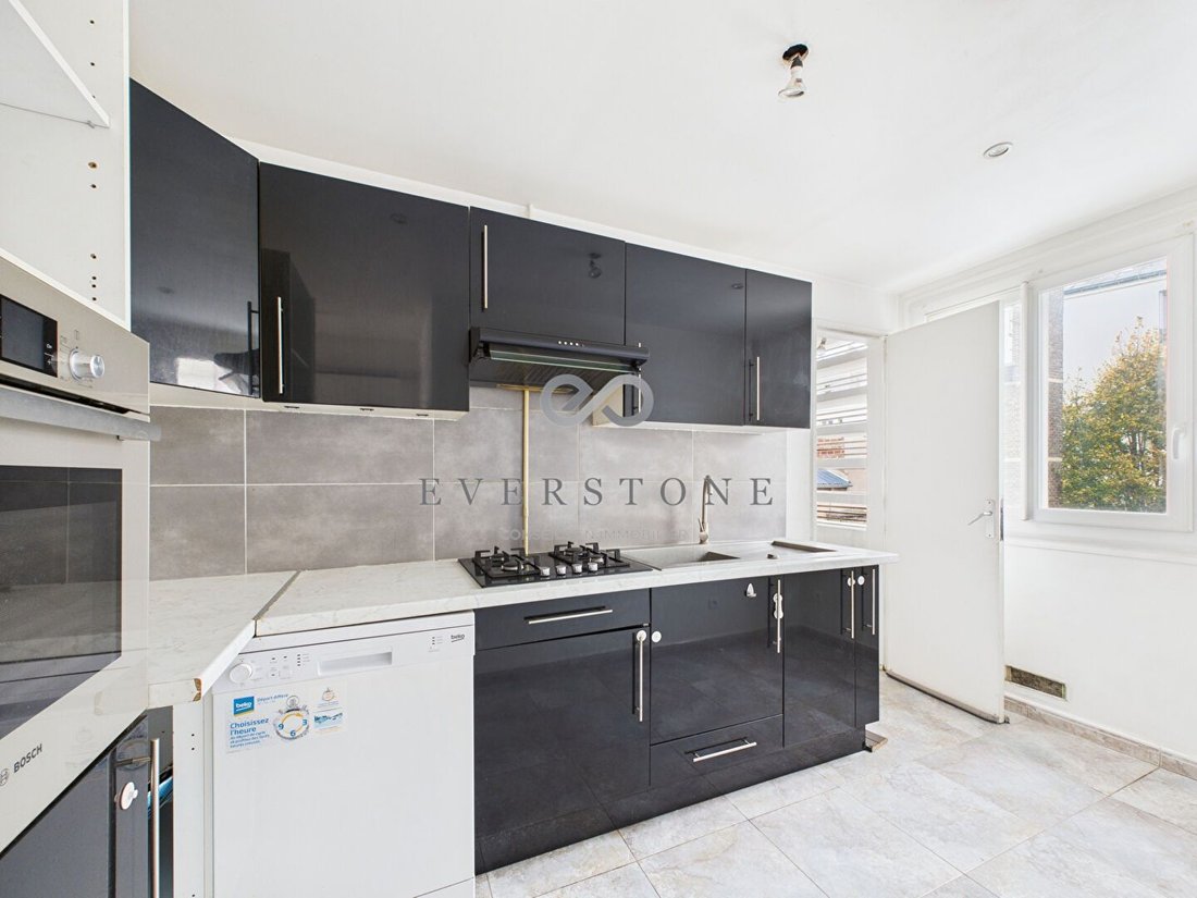 Apartment in Hôtel de Ville, Courbevoie, France 5 - 18568878