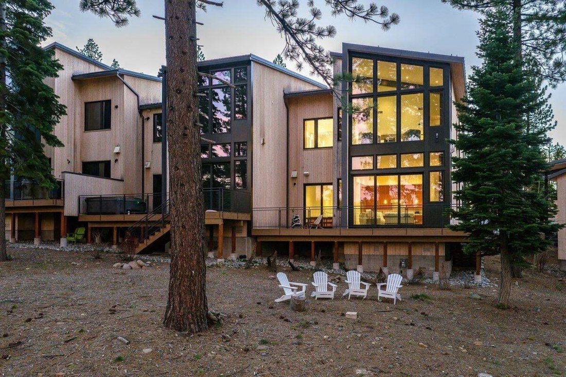 House in Truckee, California, United States 1 - 18318287