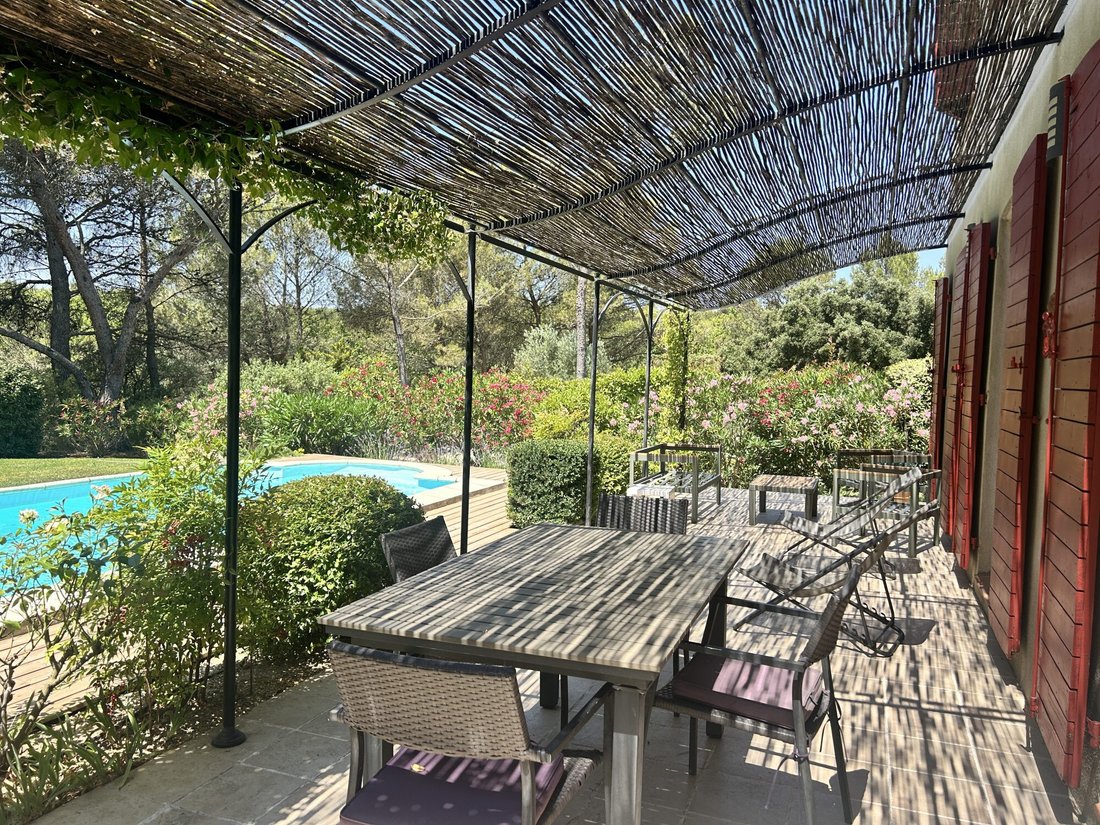 Villa in Mallemort, Provence-Alpes-Côte d'Azur, France 1 - 18572798