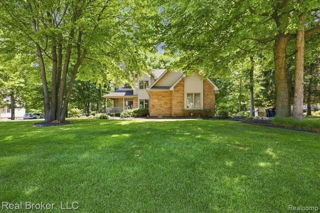 House in Brighton, Michigan, United States 5 - 18564970
