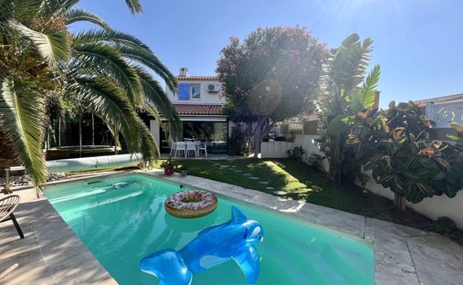 House in Nord, Sanary-sur-Mer, France 1