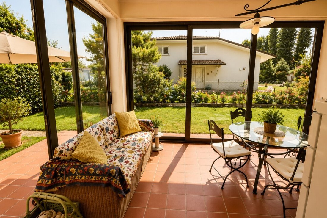 Villa in Pietrasanta, Tuscany, Italy 3 - 18568587