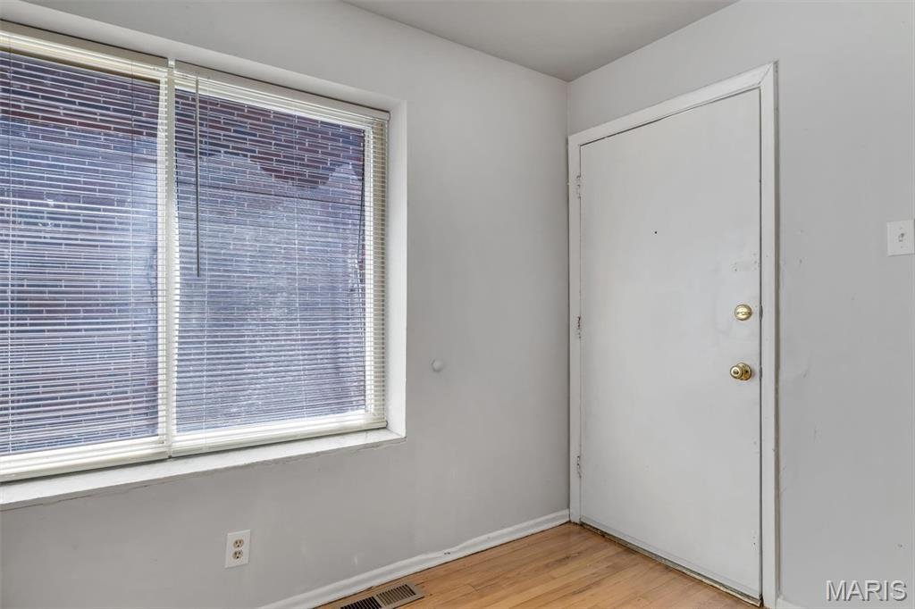 Apartment in Bellefontaine Neighbors, Missouri, United States 5 - 18573316