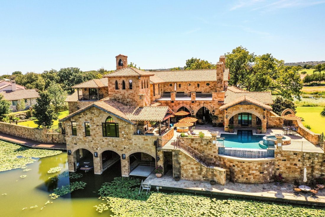 House in Horseshoe Bay, Texas, United States 2 - 18567324
