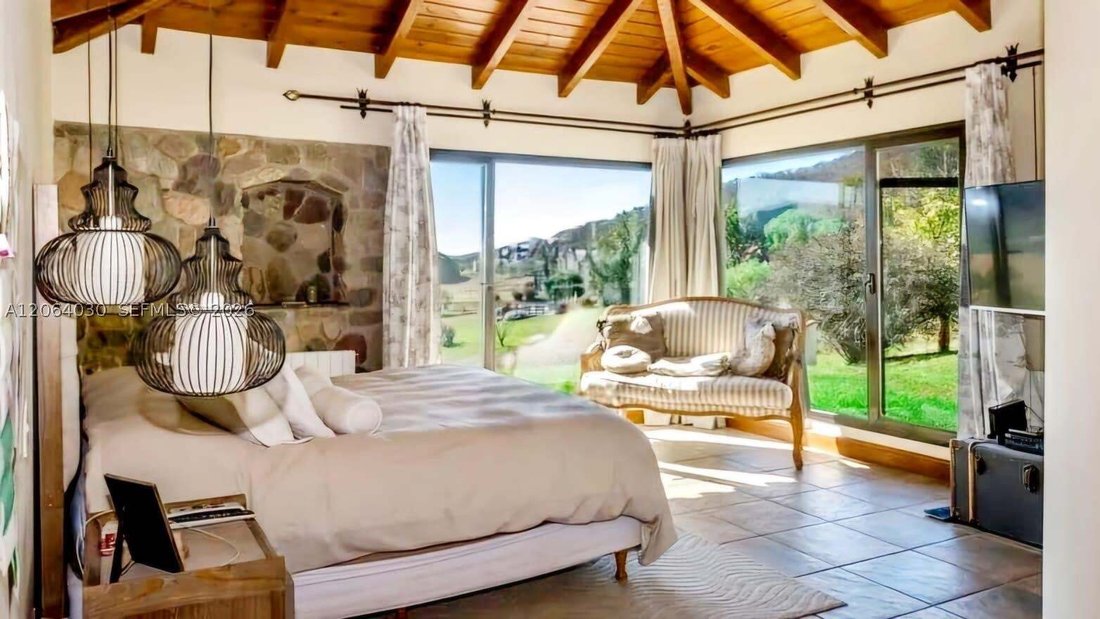 House in Argentina 5 - 18573486