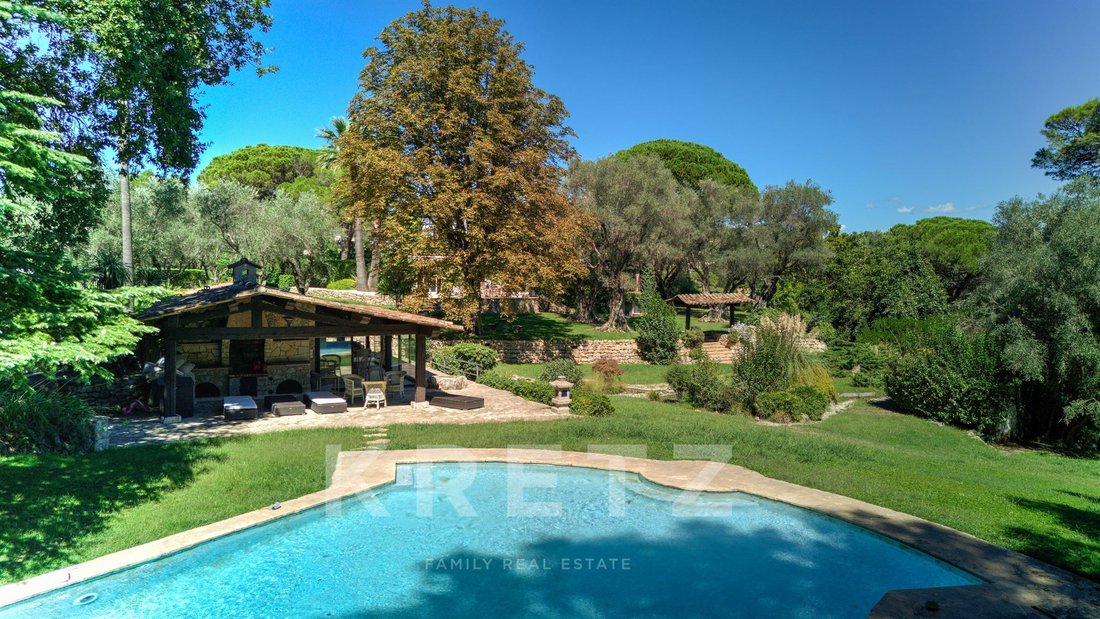 Villa in Mougins, Provence-Alpes-Côte d'Azur, France 4 - 15241194