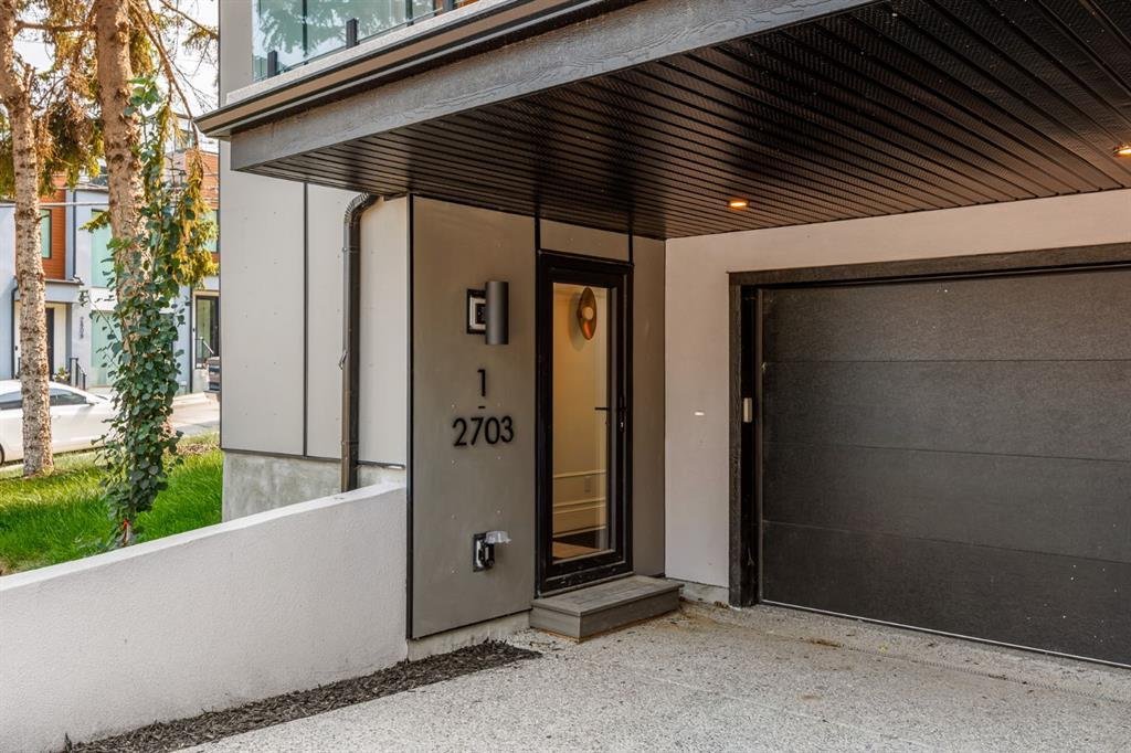 House in Calgary, Alberta, Canada 3 - 18570084