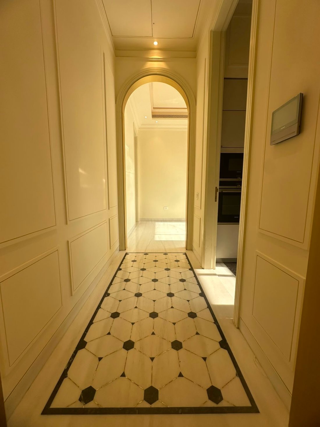 Apartment in New Delhi, Delhi, India 4 - 18570046